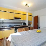 Mare 826 Pula