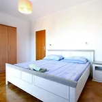 Mare 826
