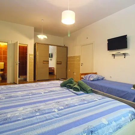Apartment Mare 826 Pula