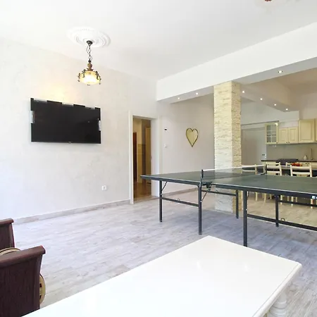 Mare 826 Pula