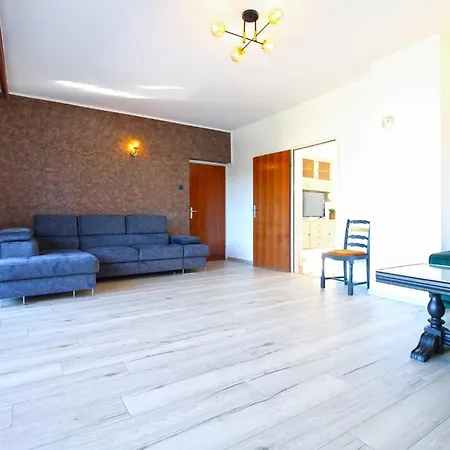 Mare 826 Apartment *